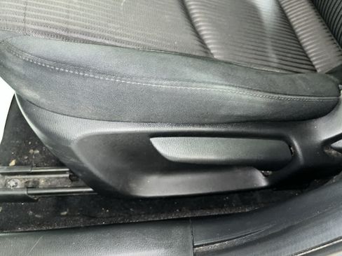 Used 2016 MAZDA MAZDA3 i Touring FWD image 14