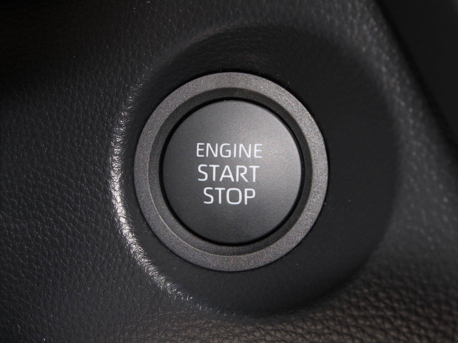 New 2026 Toyota Corolla Cross LE w/ Moonroof Package AWD/4WD image 15
