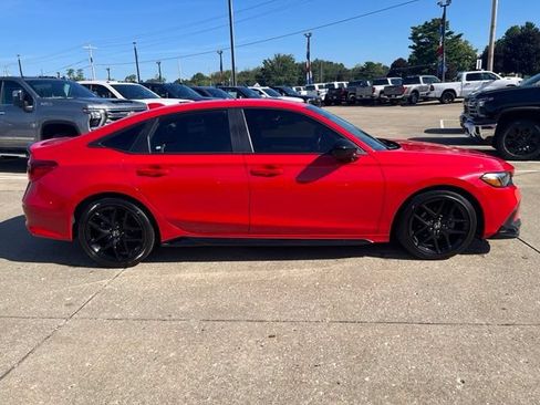 Used 2024 Honda Civic Sport image 2