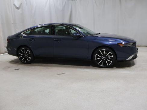 New 2026 Honda Accord Touring image 6