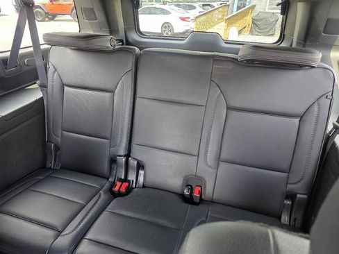 Used 2021 GMC Yukon XL Denali AWD/4WD image 11