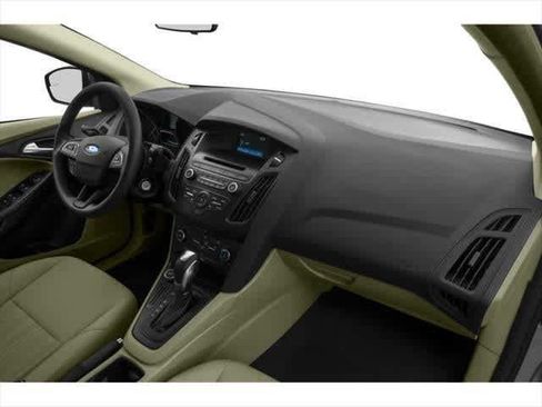 Used 2015 Ford Focus SE image 19
