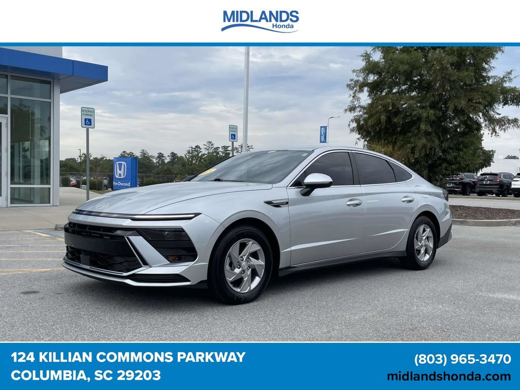 Used 2025 Hyundai Sonata SE FWD image 3