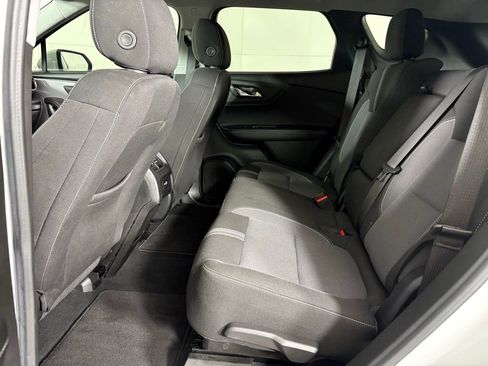 Used 2025 Chevrolet Blazer LT image 38