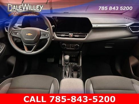 Used 2025 Chevrolet TrailBlazer LT image 7