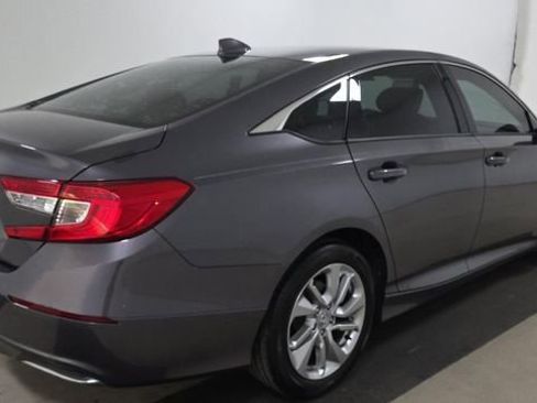 Used 2019 Honda Accord LX image 3