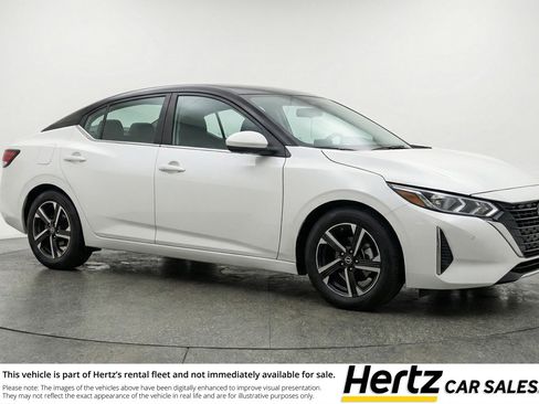 Used 2025 Nissan Sentra SV FWD image 1