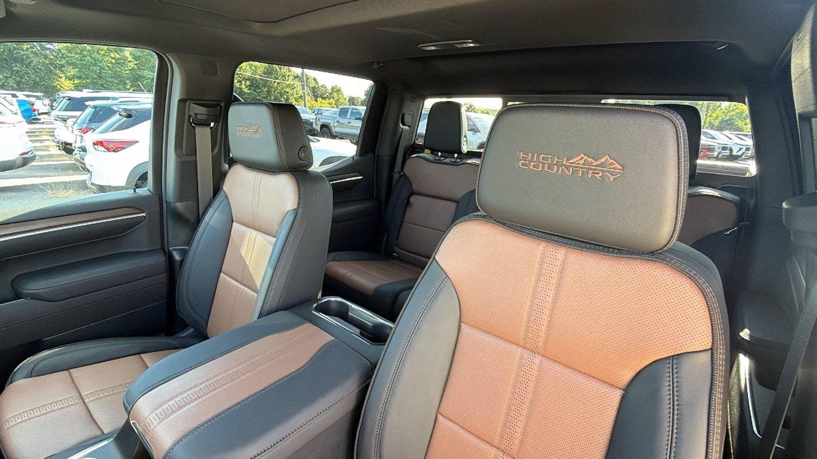 New 2026 Chevrolet Silverado 1500 High Country w/ High Country Premium Package AWD/4WD image 5