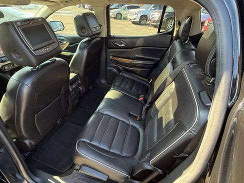 Used 2017 GMC Acadia Denali image 31