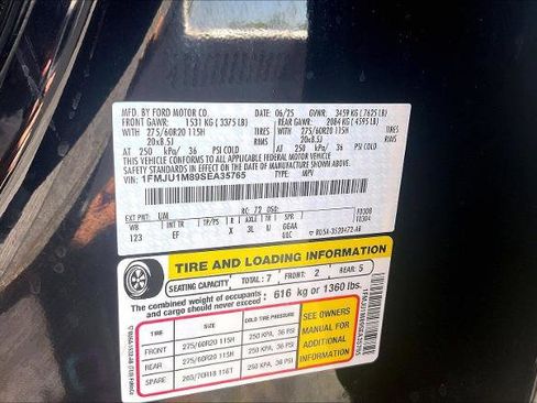 Certified 2025 Ford Expedition Platinum AWD/4WD image 28