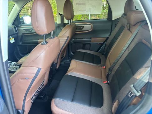 New 2025 Ford Bronco Sport Outer Banks w/ Outer Banks Tech Package+ AWD/4WD image 8
