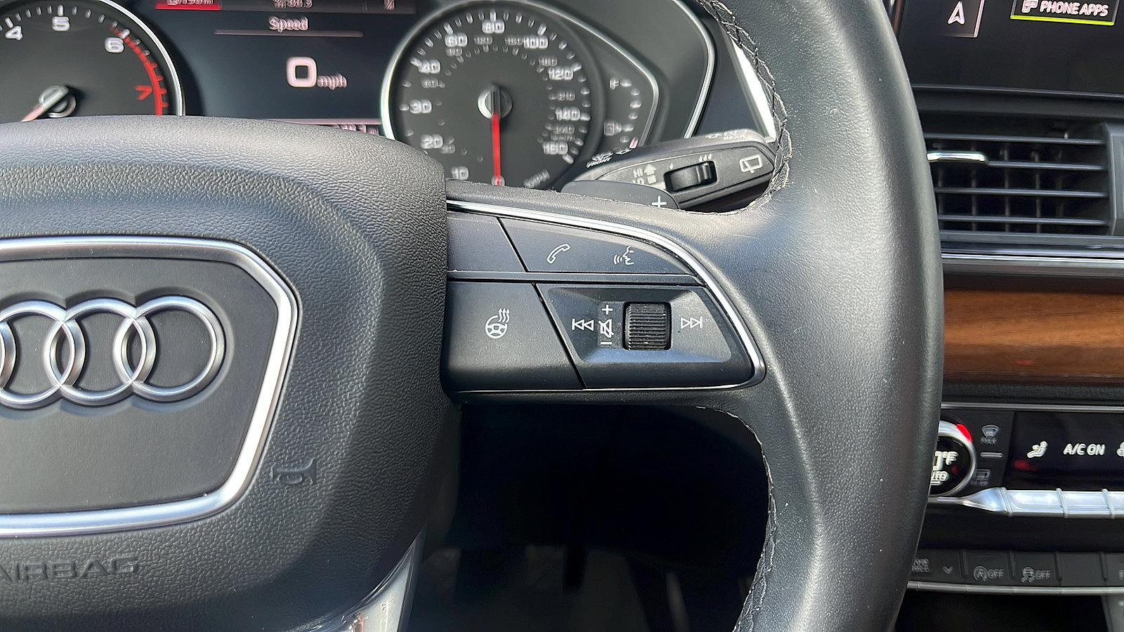 Used 2023 Audi Q5 2.0T Premium AWD/4WD image 12