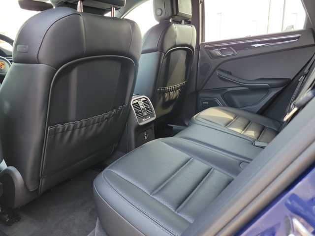 Certified 2026 Porsche Macan Turbo AWD/4WD image 20