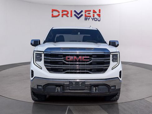 Used 2023 GMC Sierra 1500 SLT w/ SLT Premium Package image 9
