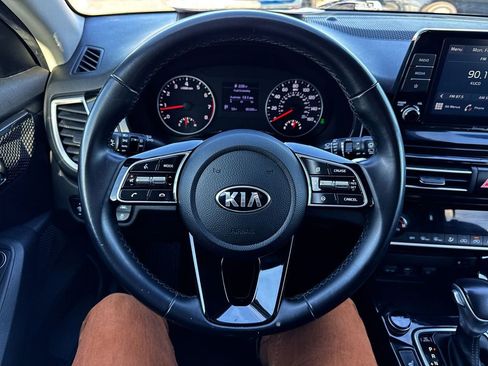 Used 2021 Kia Seltos EX image 14