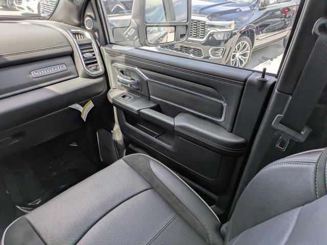 New 2026 RAM 2500 Laramie AWD/4WD image 17