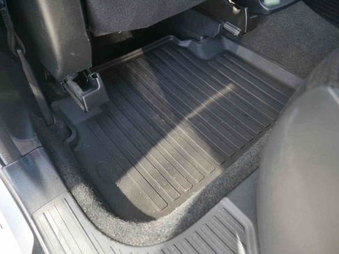 Used 2022 Subaru Forester Premium w/ Popular Package #1 image 16