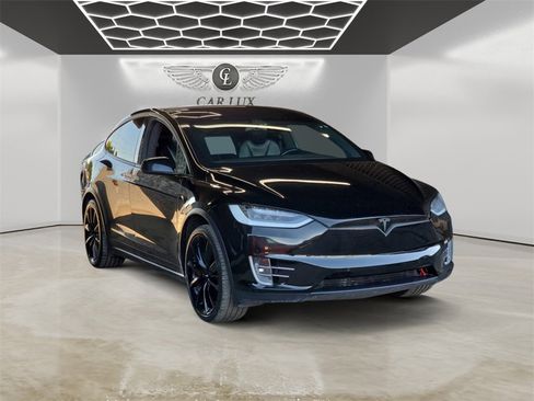 Used 2021 Tesla Model X Performance image 7
