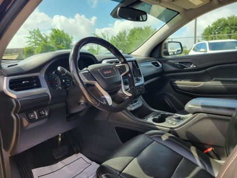 Used 2021 GMC Acadia SLT w/ Elevation Edition FWD image 9