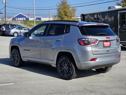 Used 2023 Jeep Compass Limited image 10