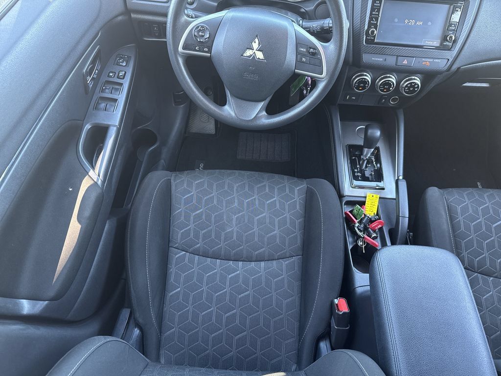 Used 2021 Mitsubishi Outlander Sport ES FWD image 14