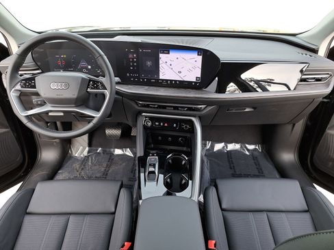New 2025 Audi Q5 Premium Plus image 9
