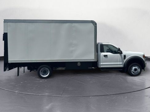 Used 2022 Ford F550 2WD Regular Cab Super Duty image 4