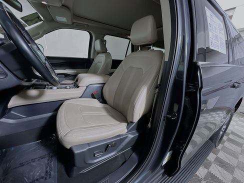 Used 2024 Ford Expedition Max Limited image 15