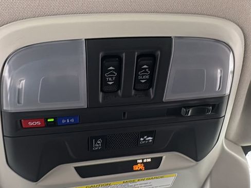 Used 2023 Subaru Crosstrek 2.5i Limited w/ Moonroof Package image 30