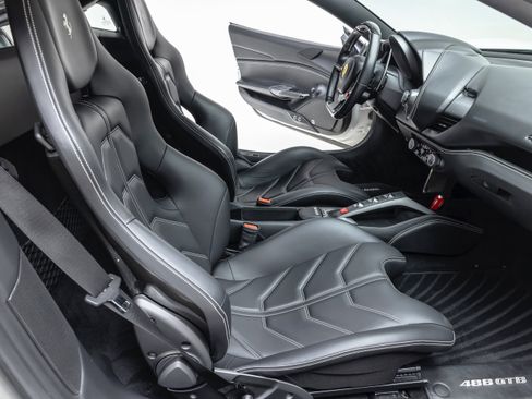 Used 2017 Ferrari 488 GTB image 56