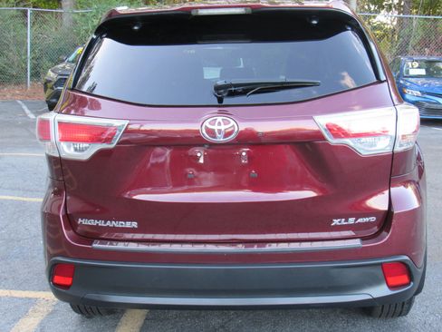 Used 2016 Toyota Highlander XLE w/ Protection Package #3 AWD/4WD image 5