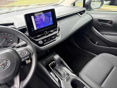Used 2023 Toyota Corolla LE FWD image 15