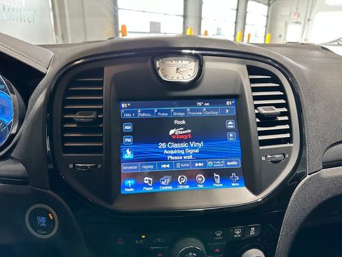 Used 2012 Chrysler 300 S w/ Luxury Group AWD/4WD image 9