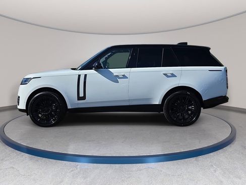 New 2026 Land Rover Range Rover SE image 8