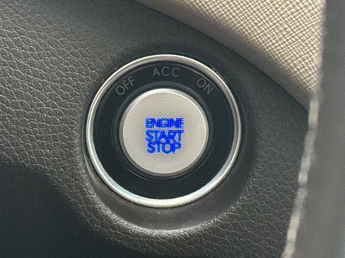 Used 2017 Hyundai Santa Fe Sport image 26