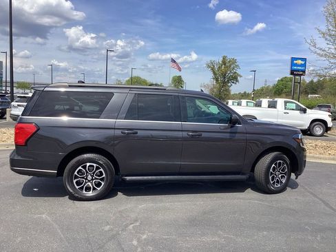Used 2024 Ford Expedition Max XLT AWD/4WD image 5