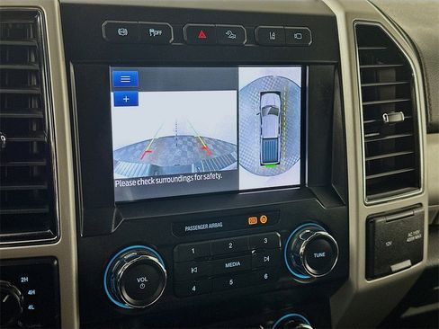 Used 2020 Ford F250 Lariat w/ Tremor Off-Road Package image 20