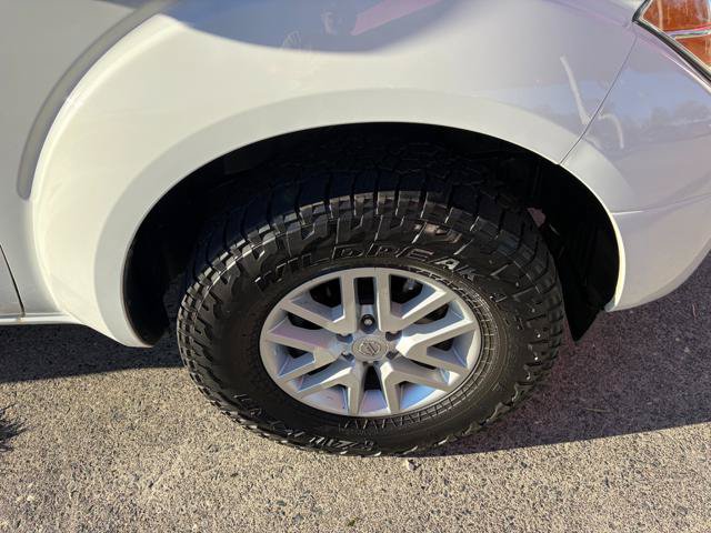Used 2016 Nissan Frontier SV AWD/4WD image 17