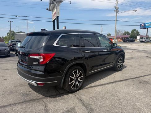 Used 2022 Honda Pilot Touring image 6