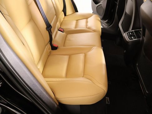 Used 2021 Volvo XC60 T5 Inscription w/ Advanced Package image 15