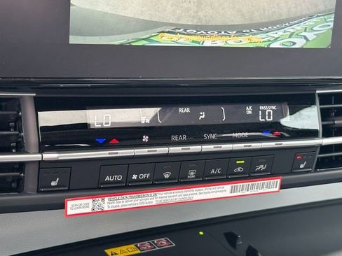New 2026 Toyota Sienna XLE FWD image 18