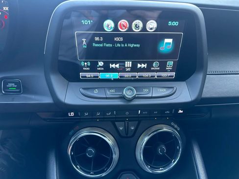 Used 2017 Chevrolet Camaro SS RWD image 35