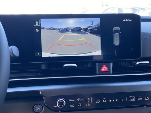 New 2026 Kia Carnival FWD image 20