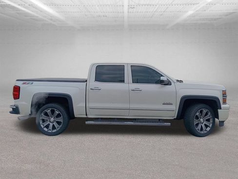Used 2015 Chevrolet Silverado 1500 High Country w/ High Country Premium Package AWD/4WD image 4