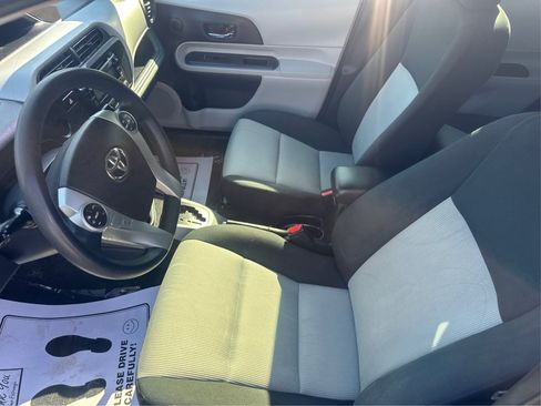 Used 2012 Toyota Prius C Two FWD image 11