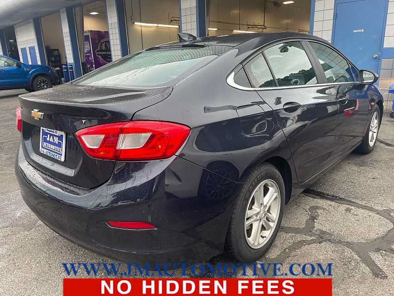 Used 2016 Chevrolet Cruze LT FWD image 3