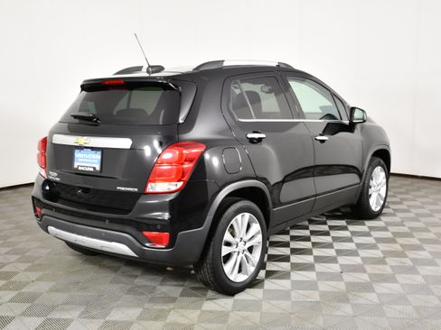 Used 2019 Chevrolet Trax Premier AWD/4WD image 6