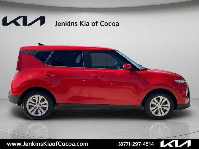 Used 2022 Kia Soul LX FWD image 3