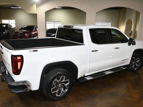 Used 2023 GMC Sierra 1500 SLT w/ SLT Premium Plus Package AWD/4WD image 79