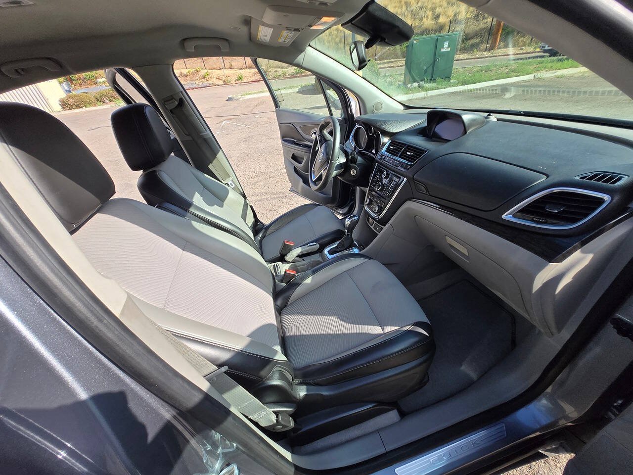 Used 2013 Buick Encore FWD image 33